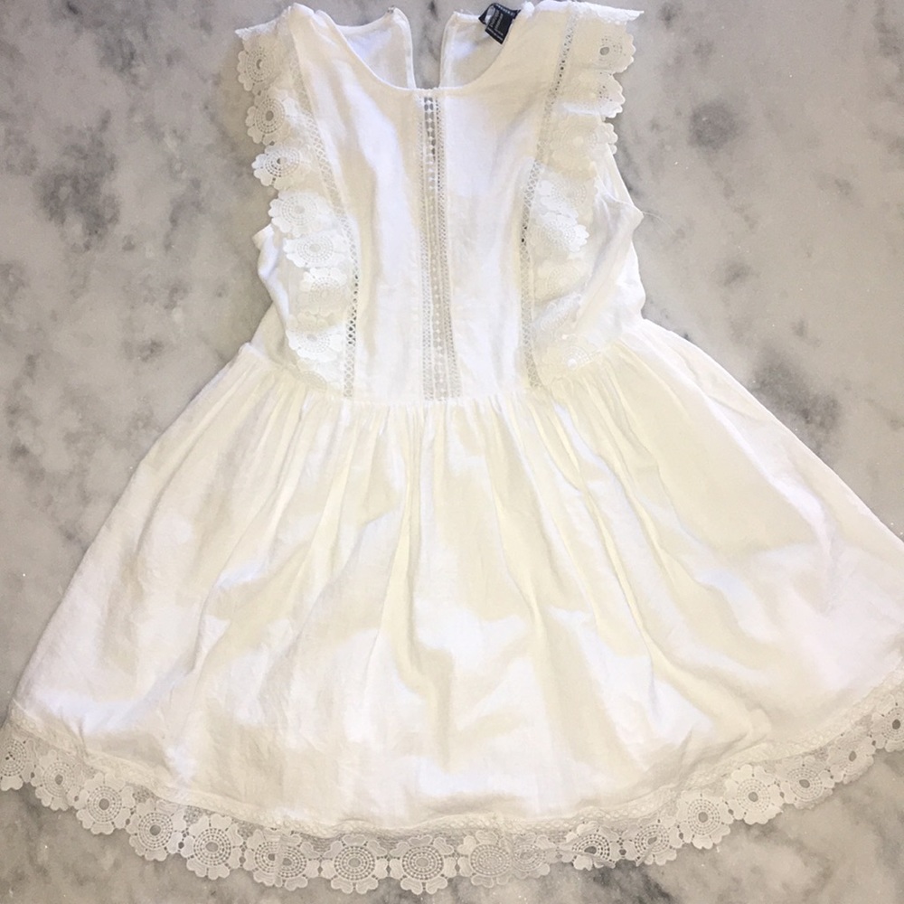 White lace dress